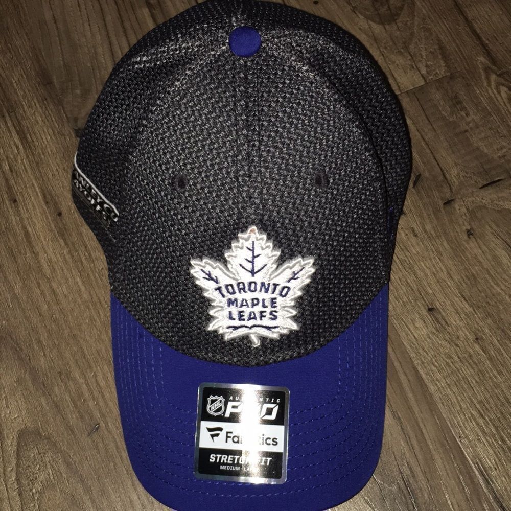 Black & Blue Bill Toronto Maple Leafs Pro model stretch 2018 Stanley Cup hat Cap